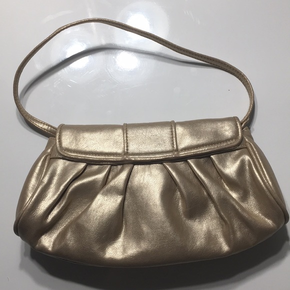 New York and Company shoulder bag - Picture 2 of 5